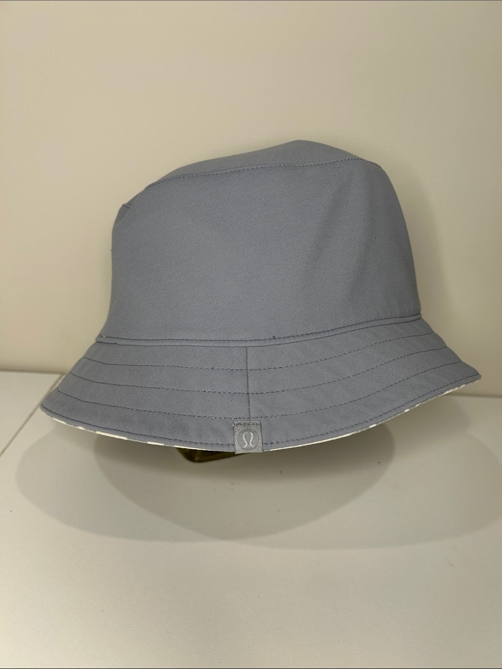 lululemon athletica women’s Light Grey Bucket Hat
